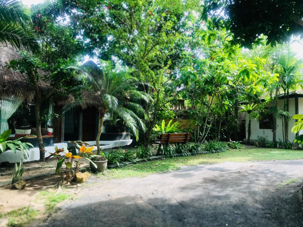 Cafe'@Luv22 Hotel Phuket Exterior photo